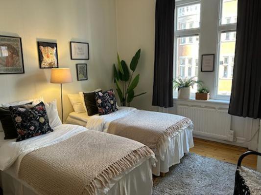 Stockholm Loft Haven 3 Beds In A 1- Bedroom Gem - 917 ภายนอก รูปภาพ